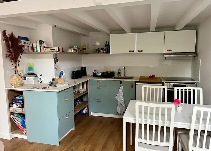 3 Personnes Avec Terrasse 50 M De La Grande Surf Apartment Biarritz