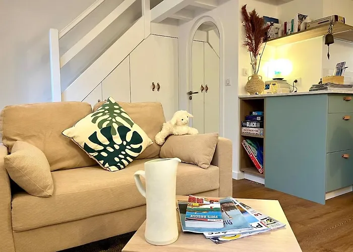 3 Personnes Avec Terrasse 50 M De La Grande Surf * Biarritz