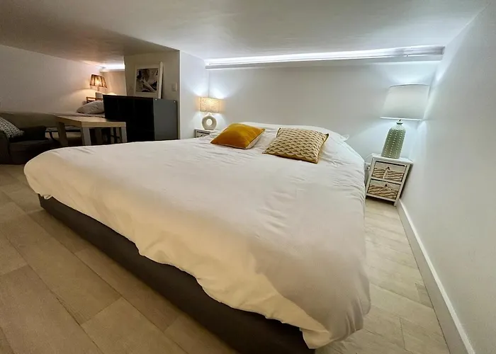 3 Personnes Avec Terrasse 50 M De La Grande Surf Apartment *