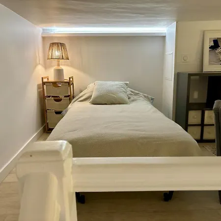 3 Personnes Avec Terrasse 50 M De La Grande Surf Appartement *